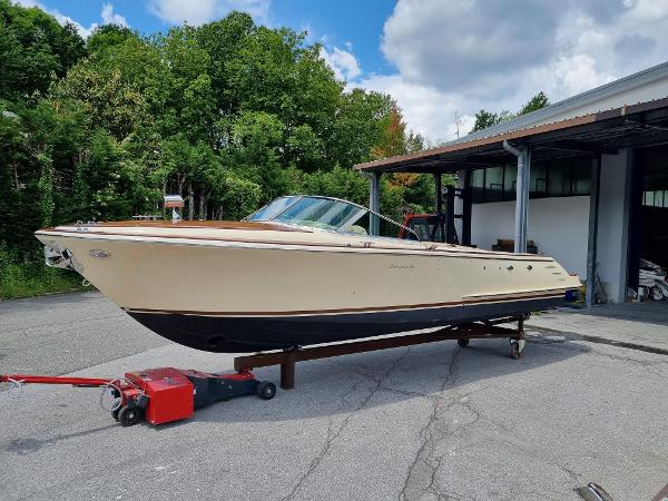 2023 Comitti VENEZIA 25 Classic Mahogany