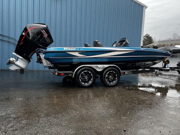 2017 Triton 19 TrX