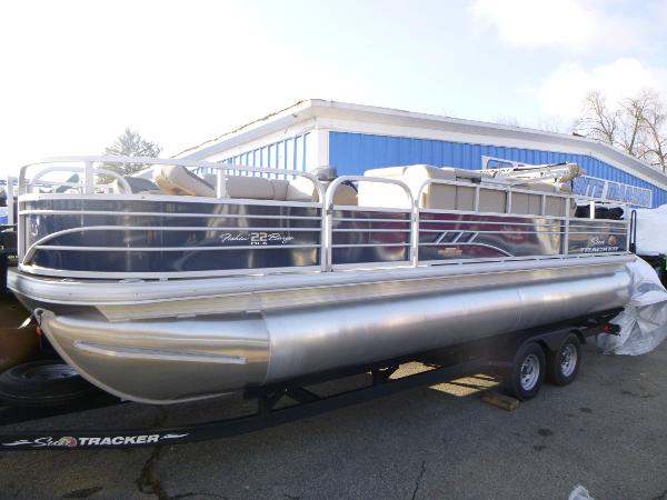 New 2023 Sun Tracker Fishin' Barge 22 DLX in Katy, TX