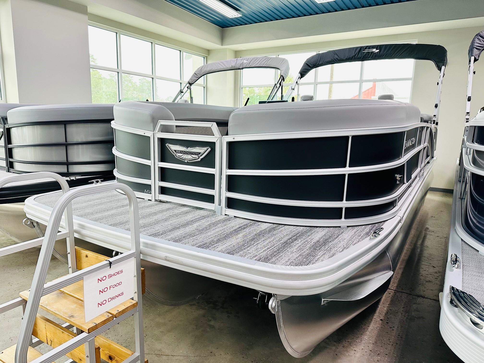 2025 Bennington 24 MFB