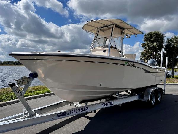 2005 Grady-White Advance 257
