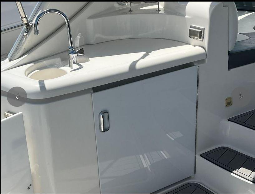 2007 Cruisers Yachts 340 Express