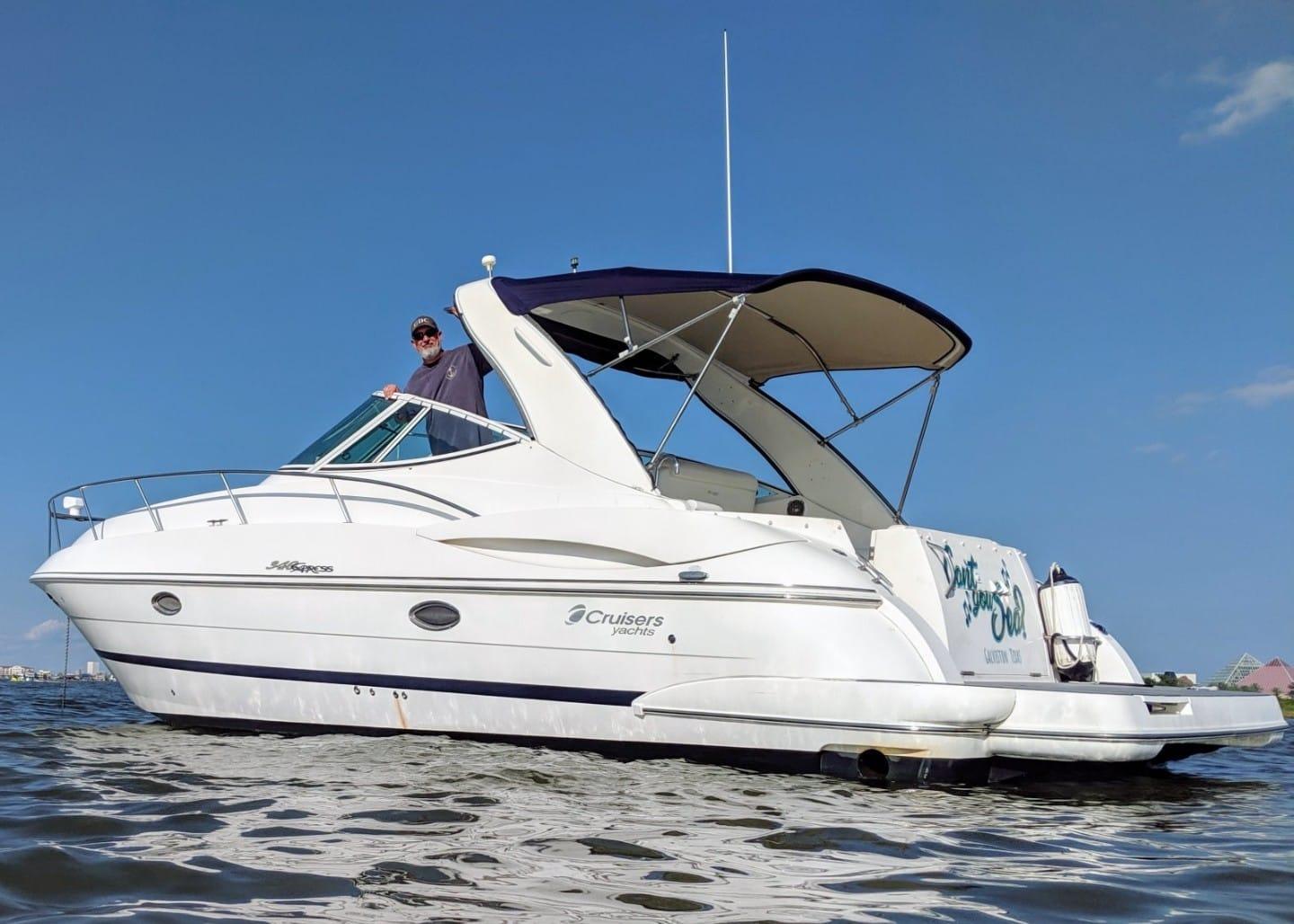 2007 Cruisers Yachts 340 Express