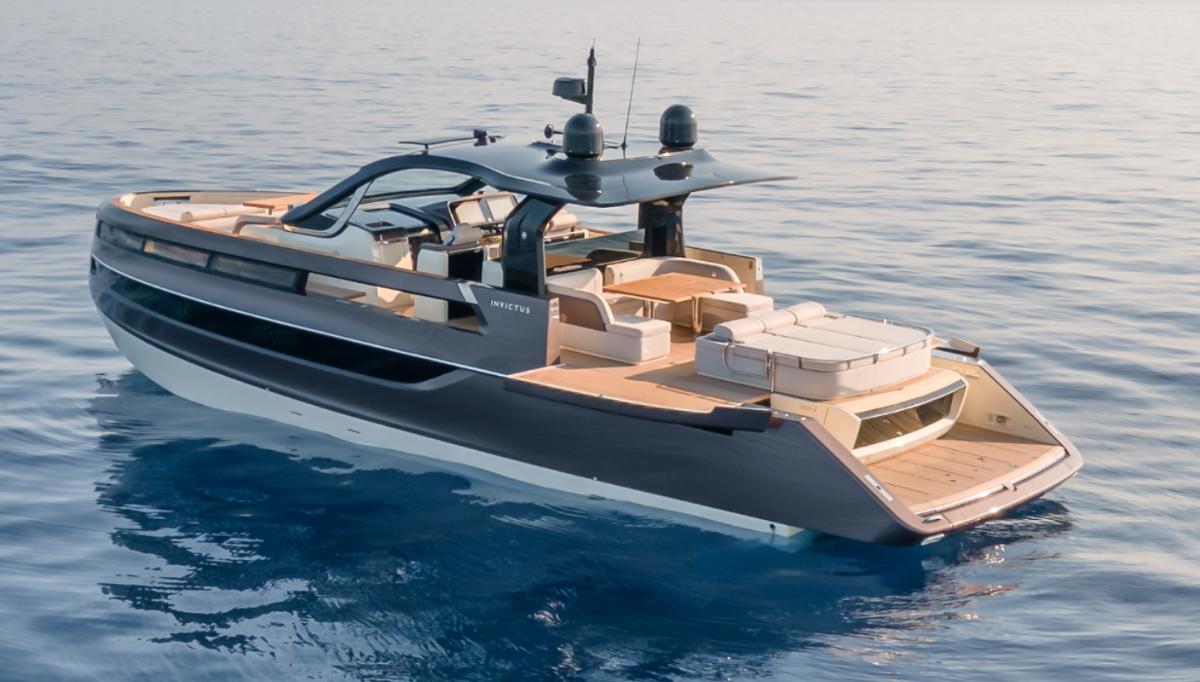 2025 Invictus TT550