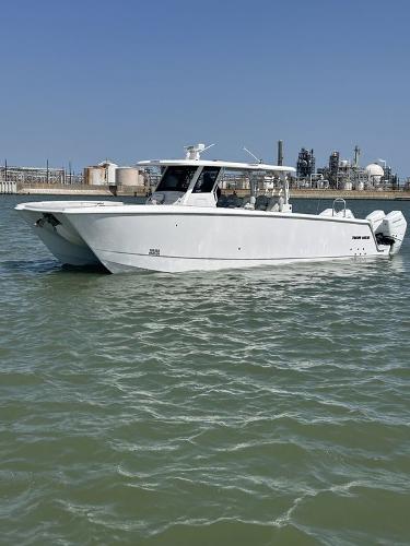 2024 Twin Vee 400 GFX