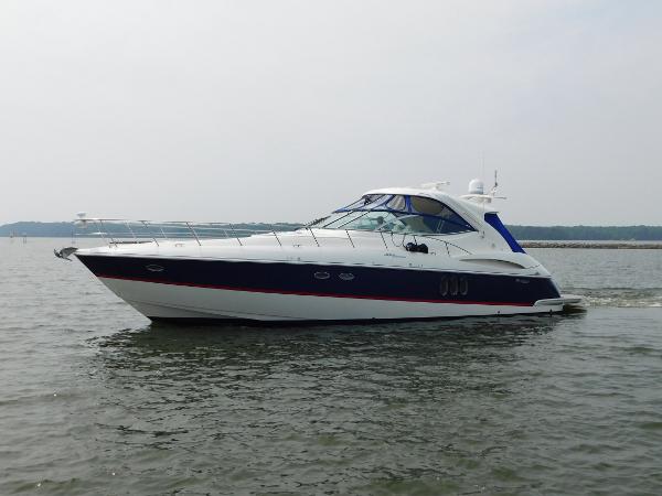 2005 Cruisers Yachts 500 Express