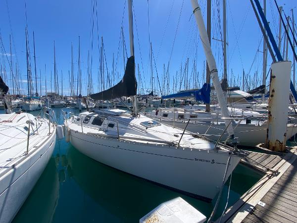 1990 Beneteau First 32.5