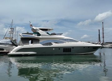 2013 Azimut 70
