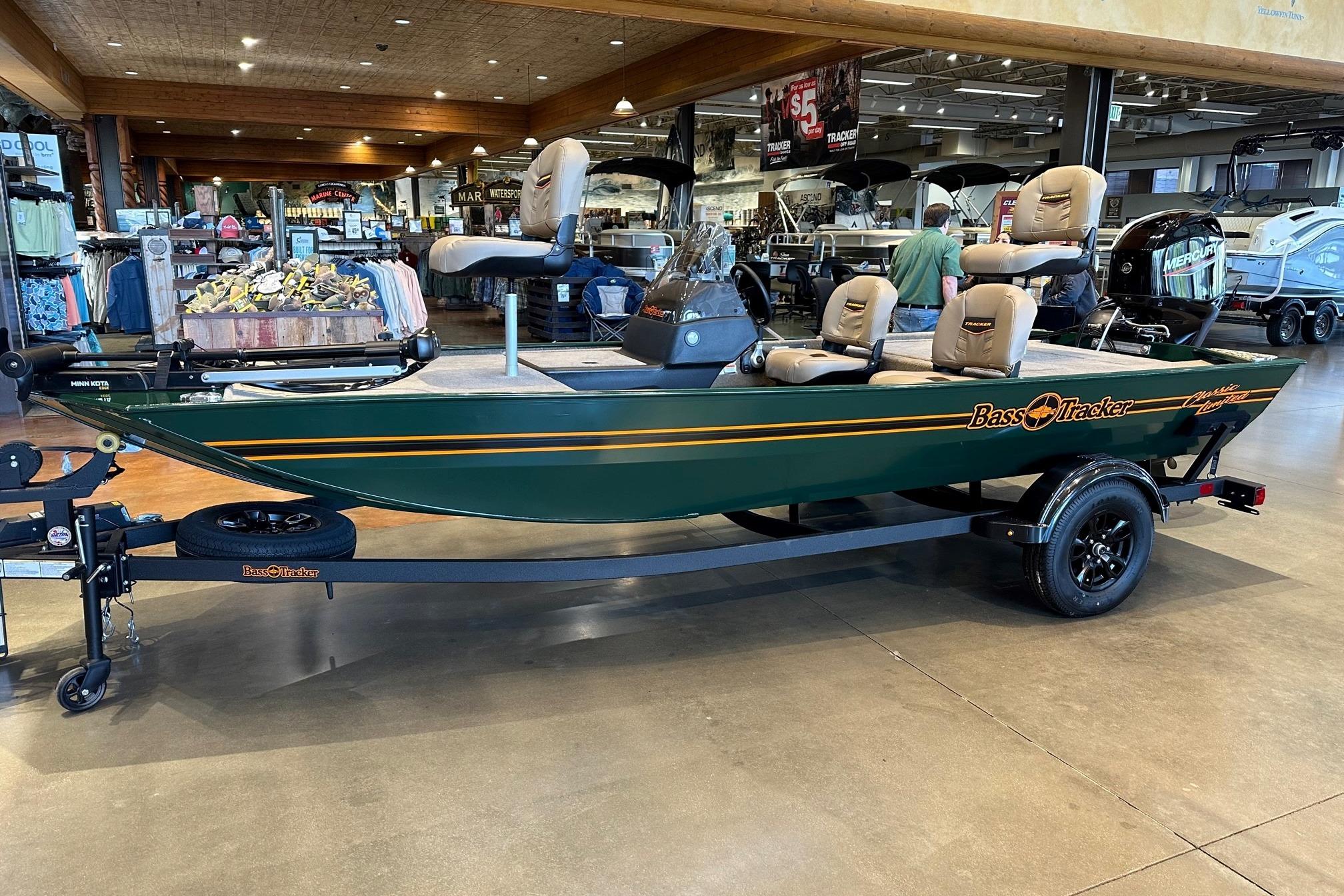 2026 Tracker Bass Tracker Classic Limited