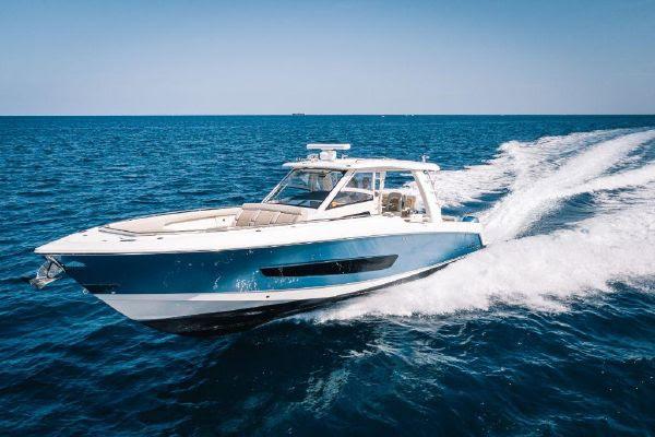 2017 Boston Whaler 42 OUTRAGE
