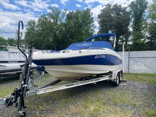 2016 NauticStar 203DC Sport Deck