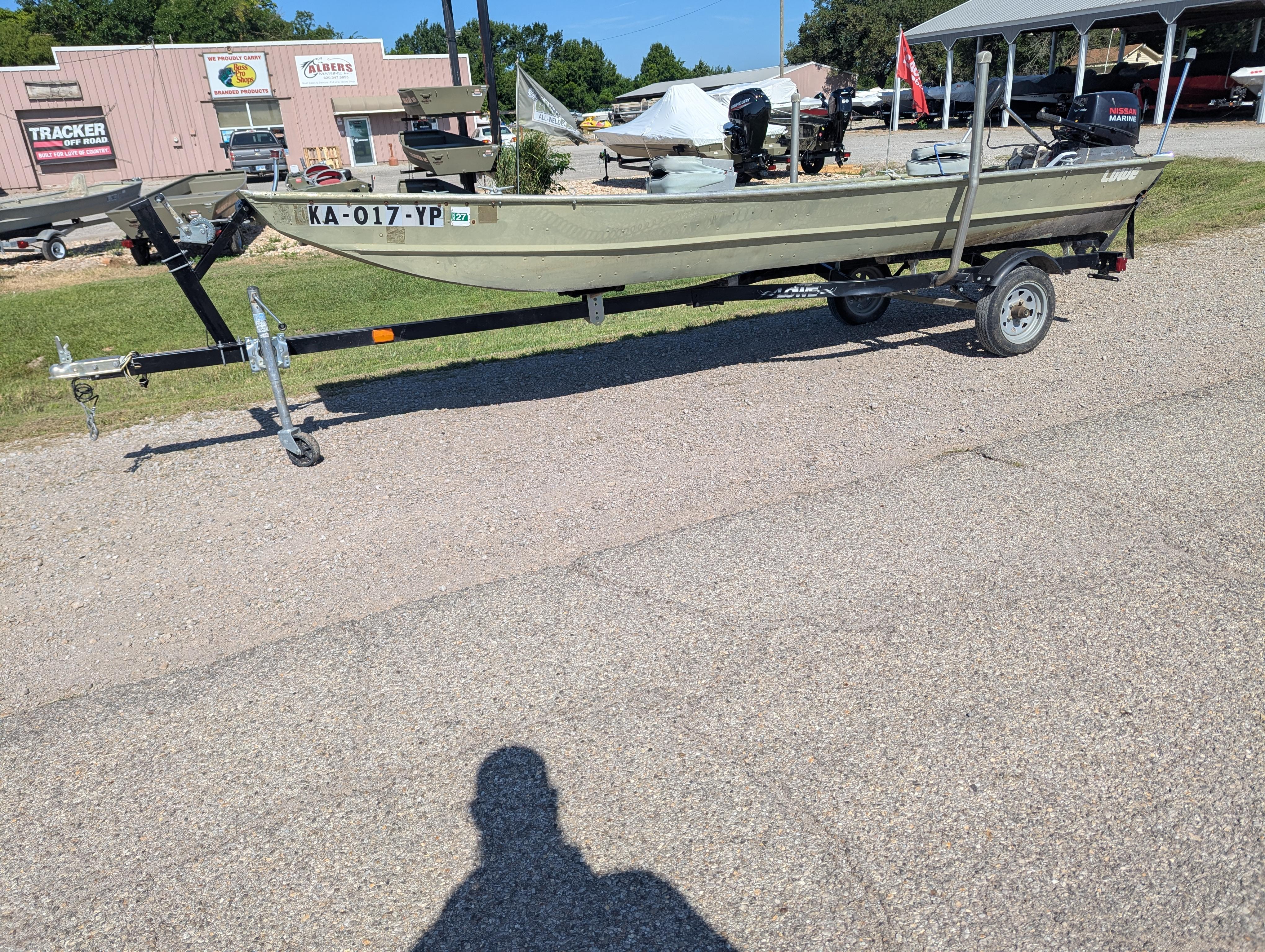 1983 Lowe 16 Lake Jon