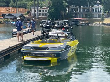 2017 Axis T23