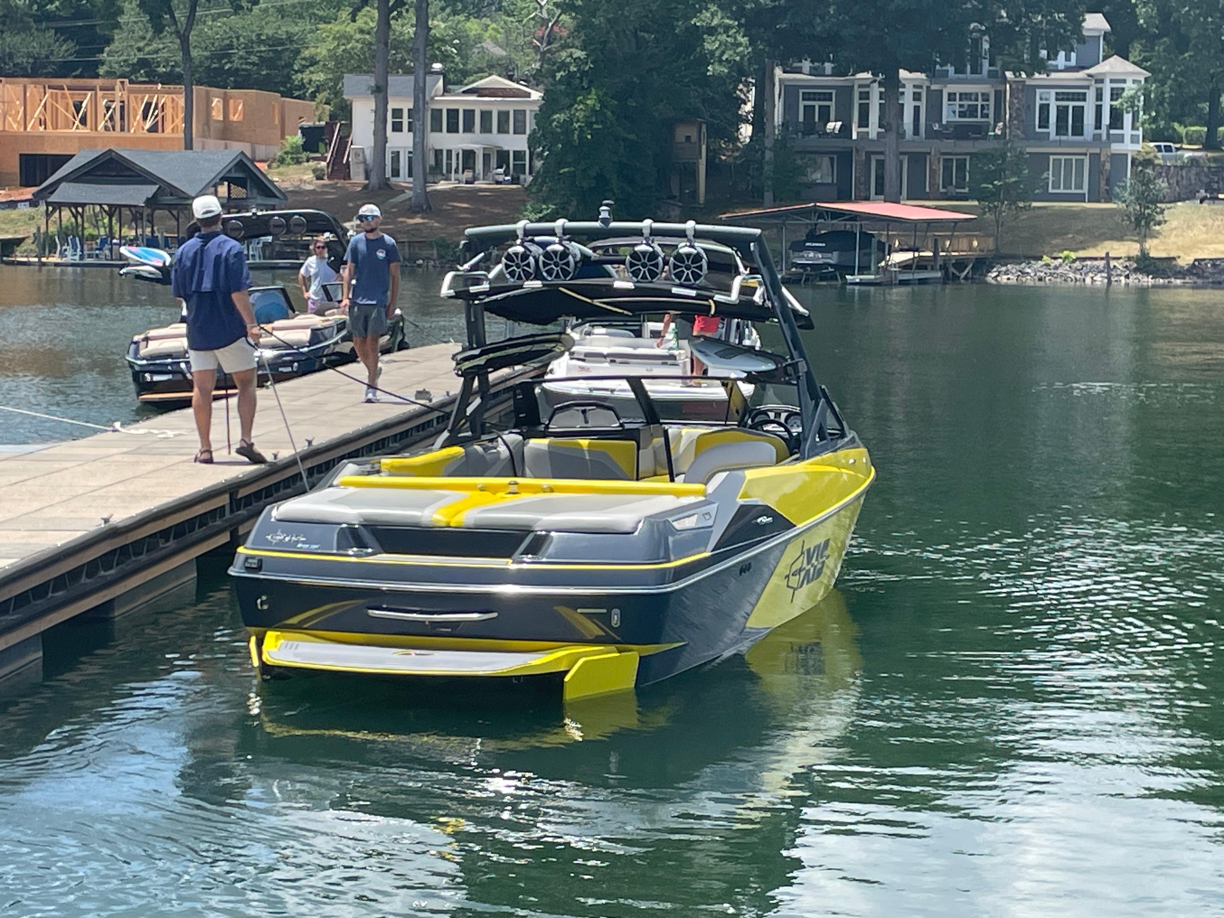 2017 Axis T23
