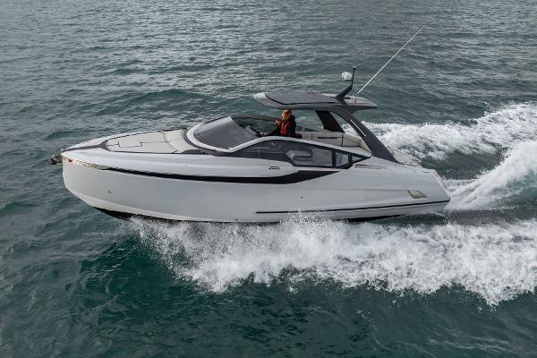 Fairline F//Line 33