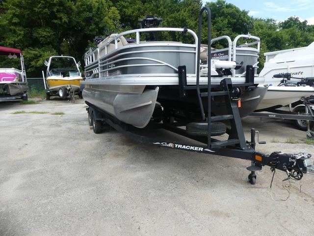 2023 Sun Tracker Fishin' Barge 20 DLX