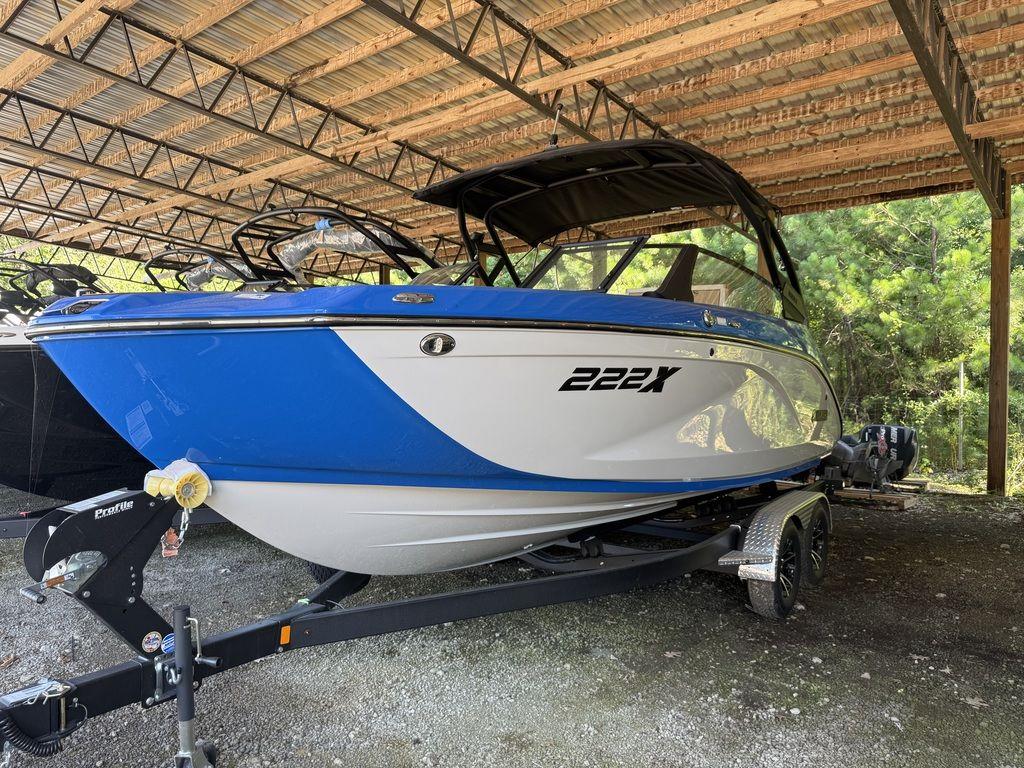 2025 Yamaha Boats 222XD