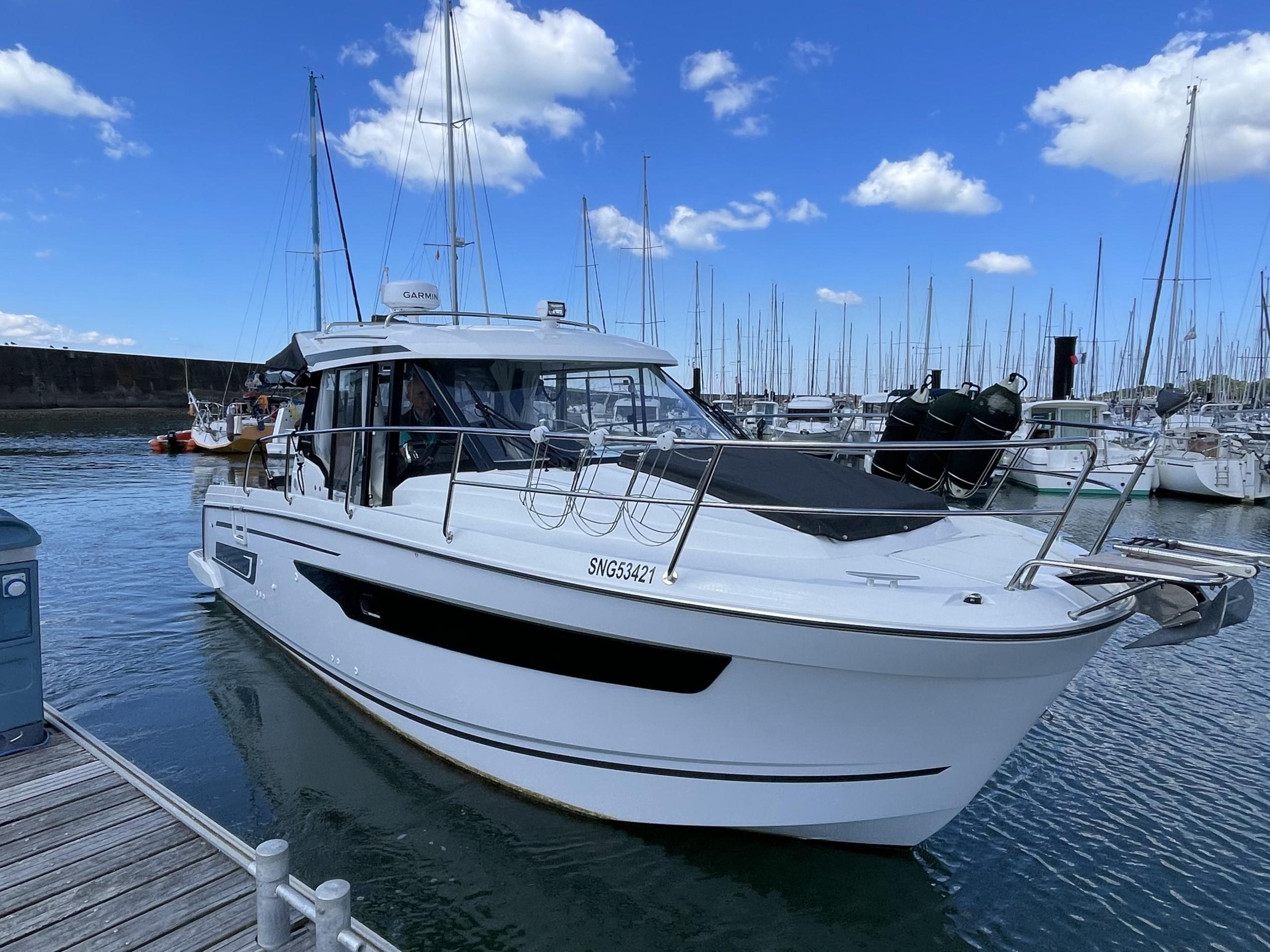 2022 Jeanneau Merry Fisher 895