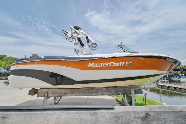 2018 MasterCraft XT23
