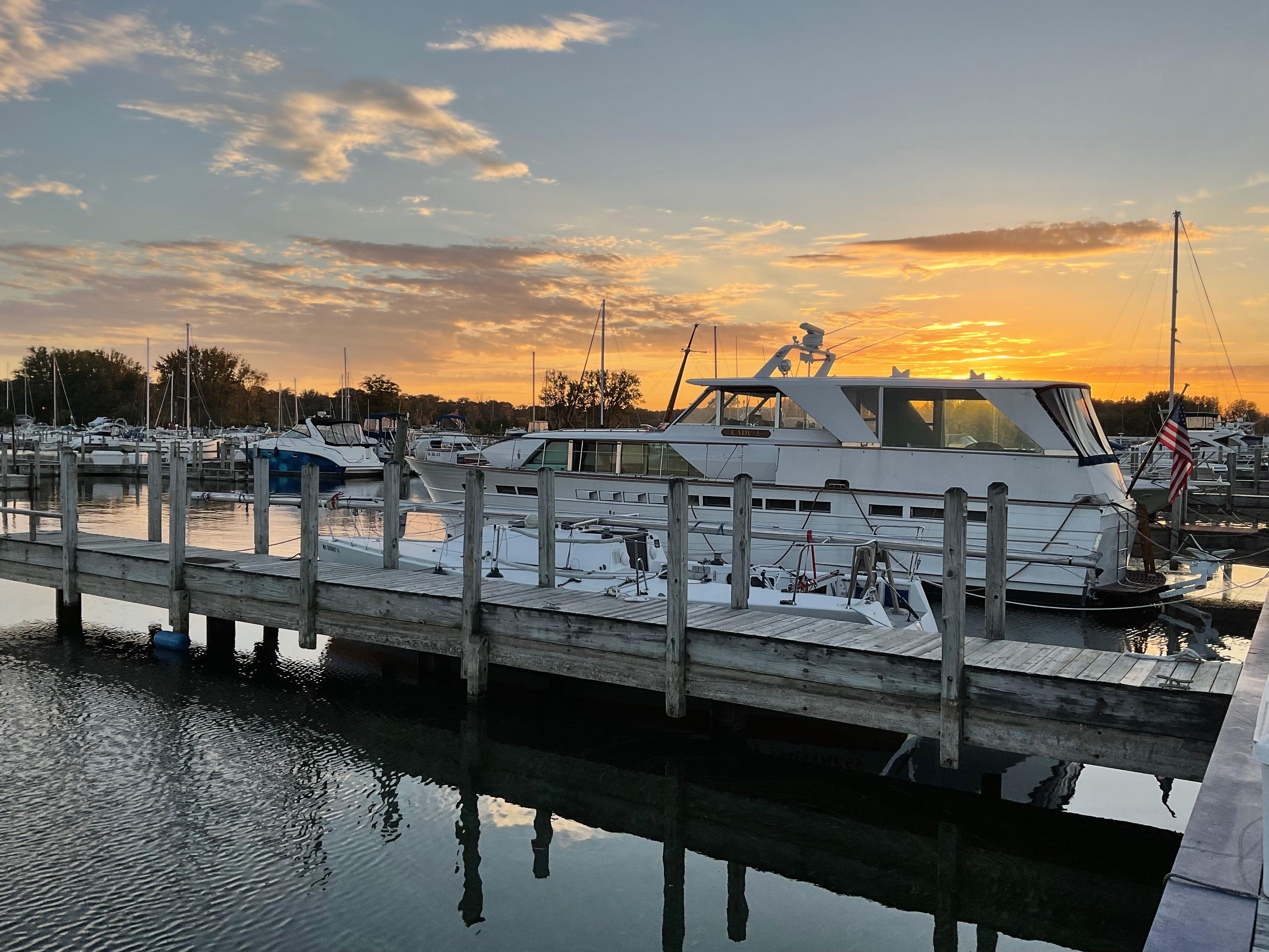 1968 Chris-Craft Constellation