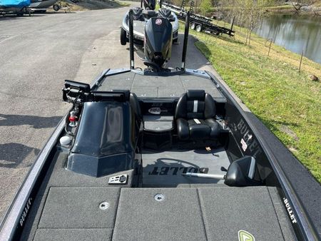 21XRS Bullet Boat, Fishing Boat