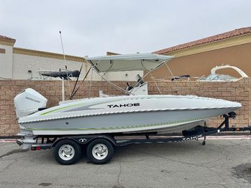 2021 Tahoe 2150 CC