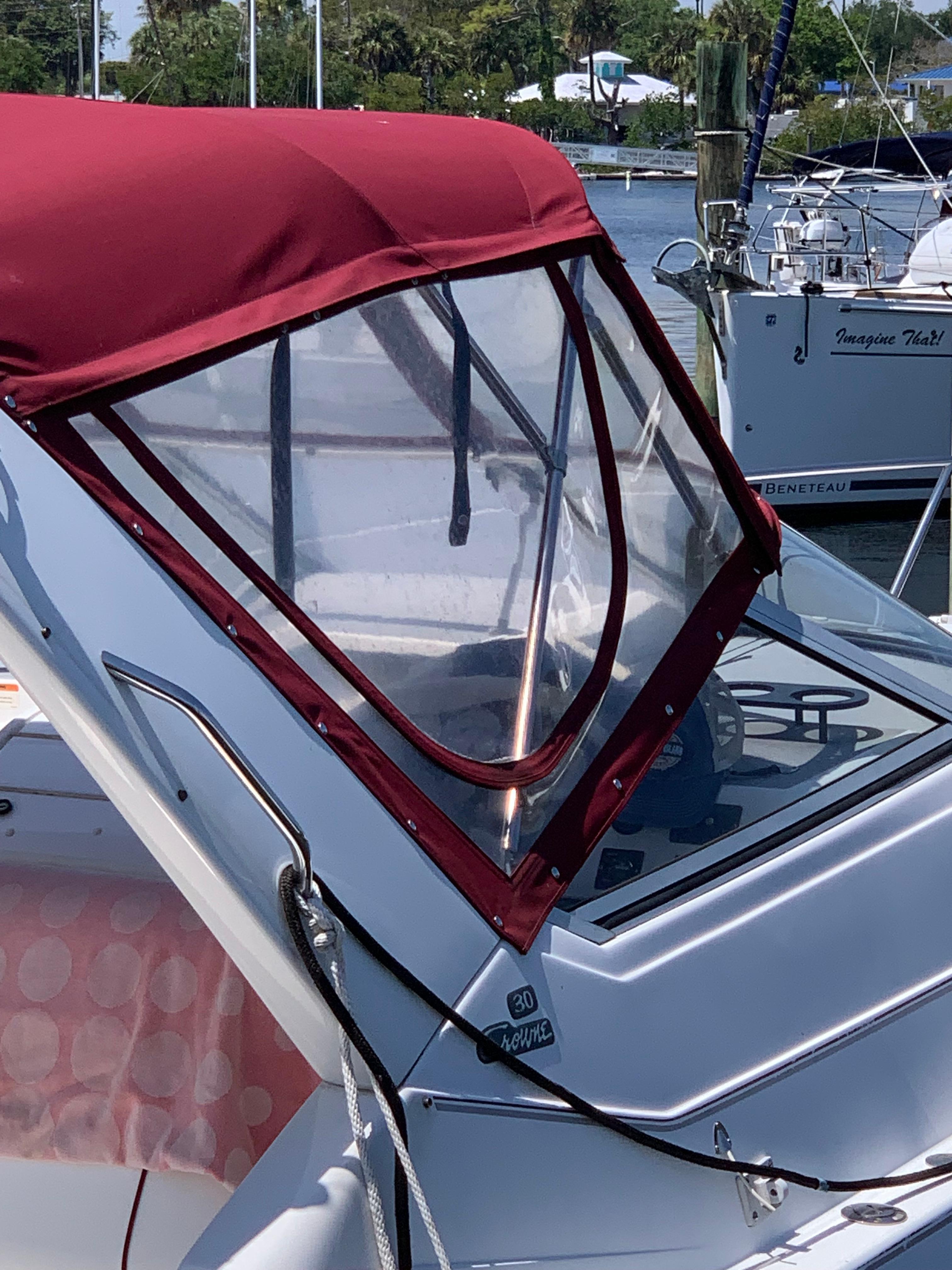 1996 Chris-Craft Crowne 302
