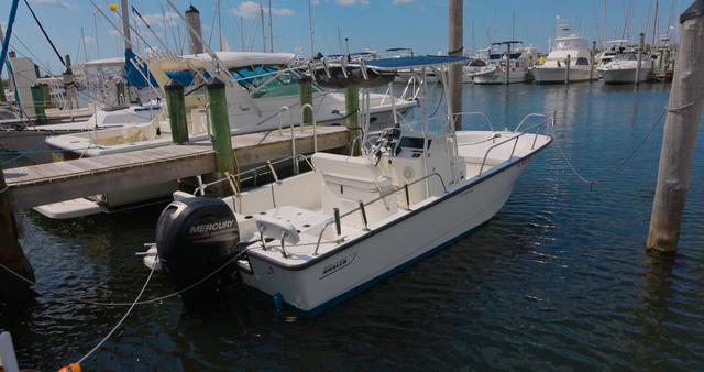 2018 Boston Whaler 210 Montauk