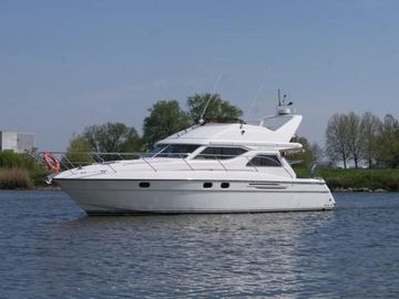 1994 Marine Projects Princess 360