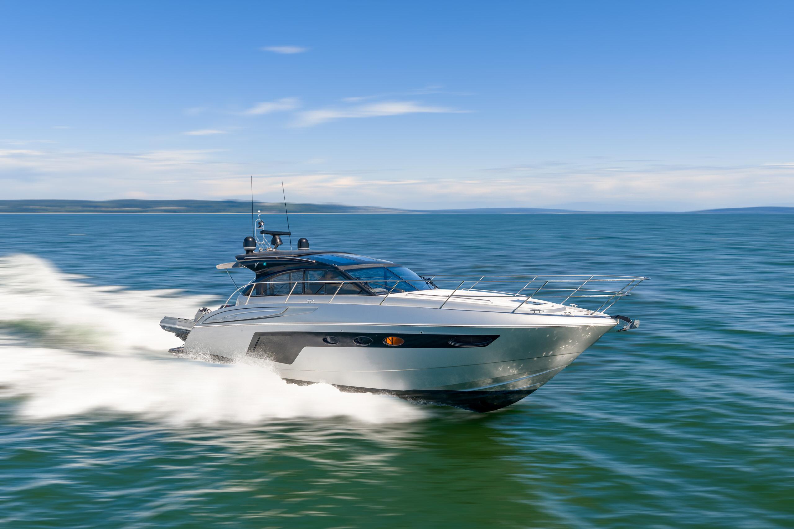 2015 Princess V48