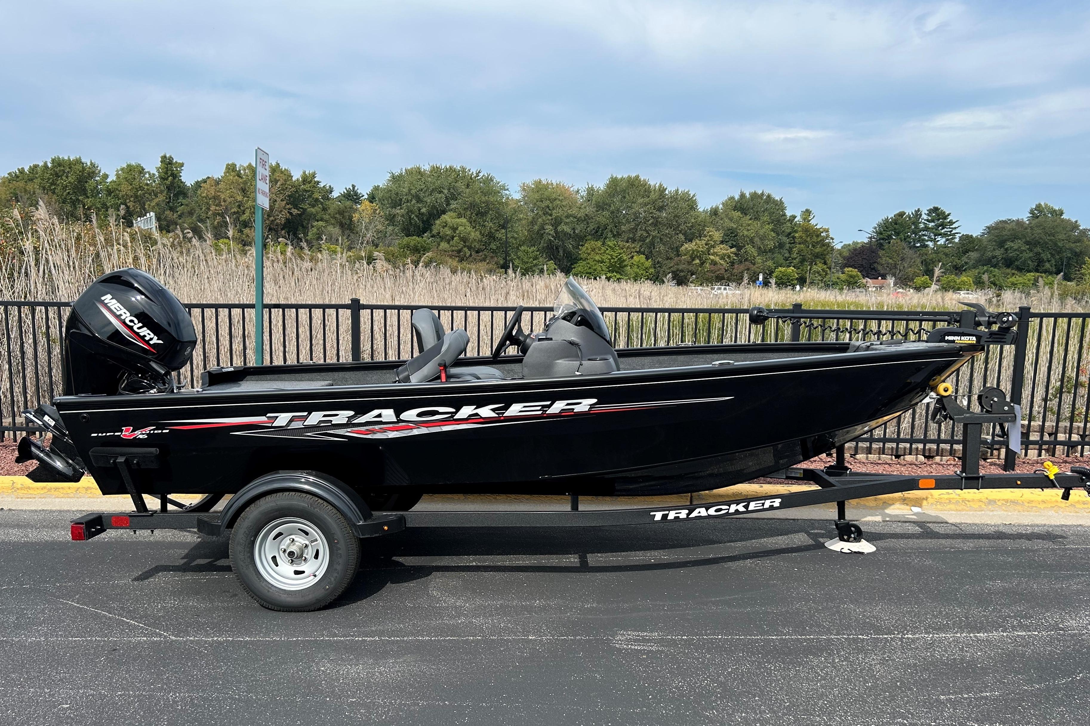 2026 Tracker Super Guide V-16 SC