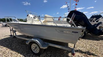 2025 Boston Whaler 150 Montauk
