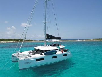 2023 Lagoon 46
