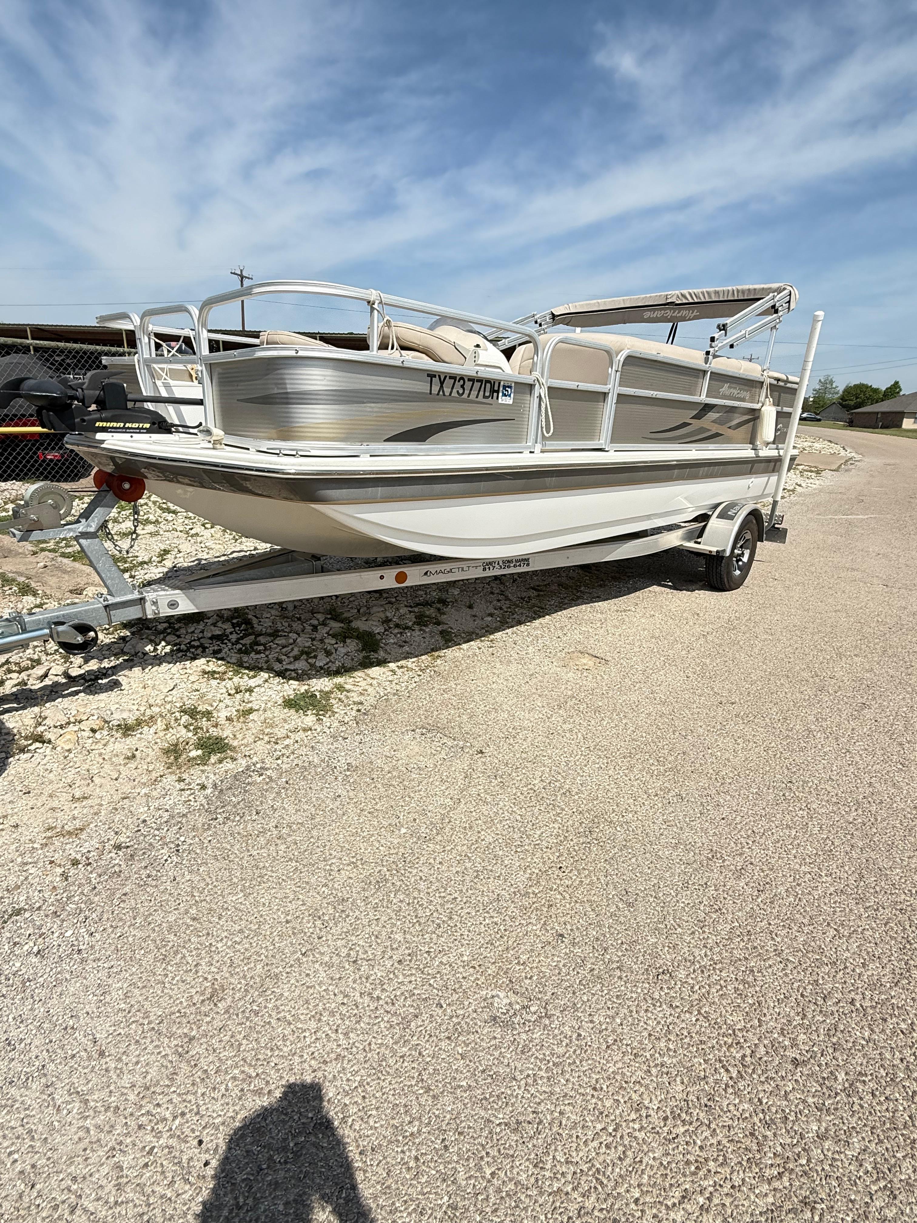 2015 Hurricane 196 FUNDECK