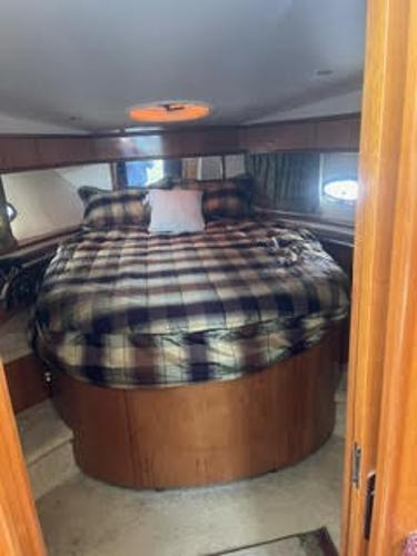 2001 Carver 396 Motor Yacht