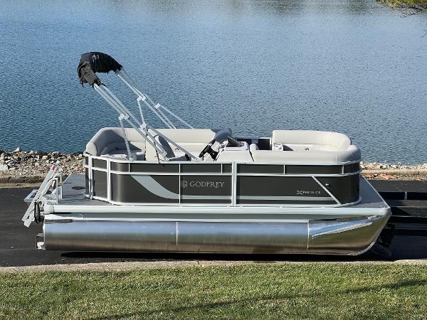 2025 Godfrey Xperience 1680 CX