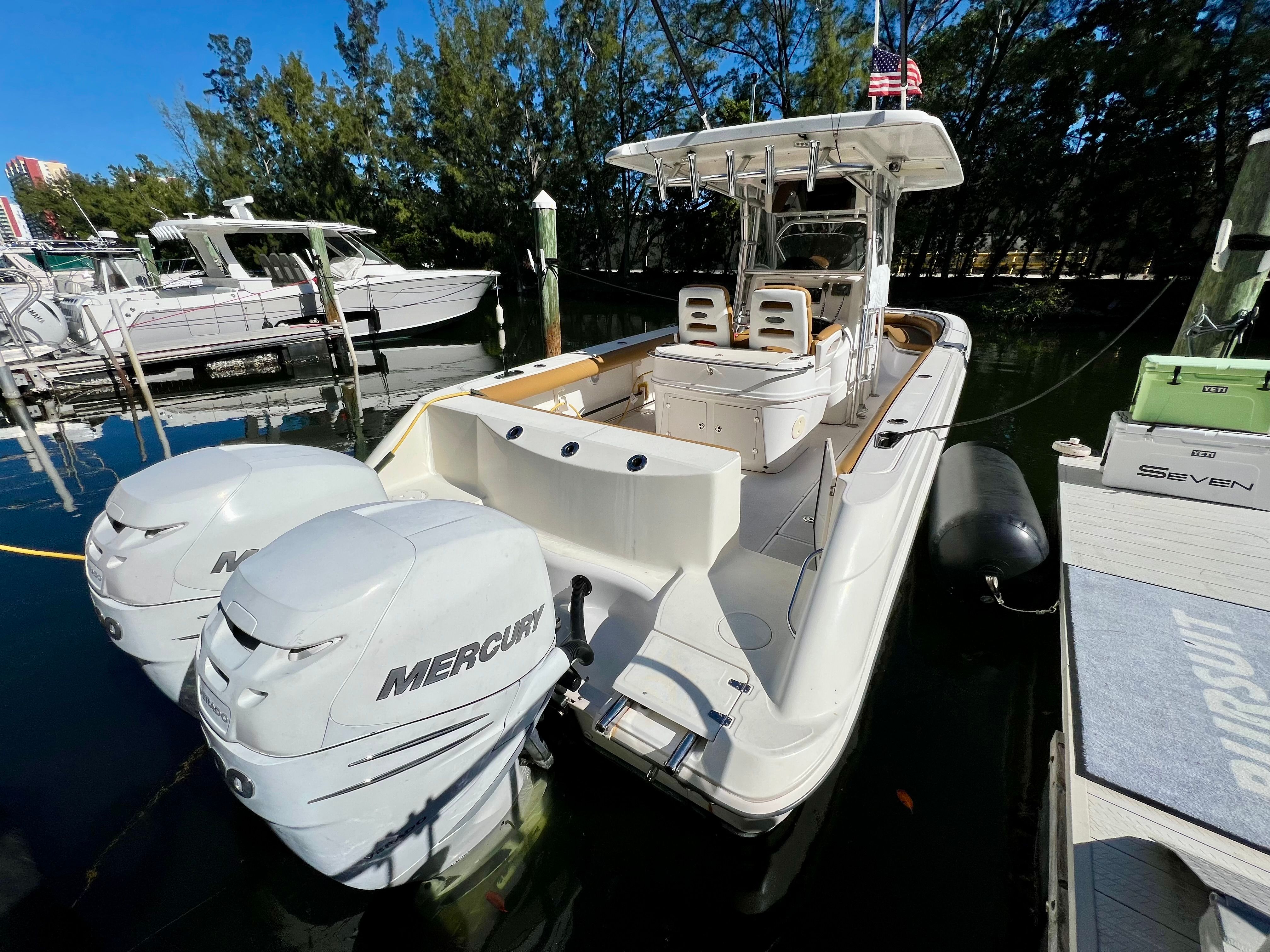 2004 Boston Whaler 320 Outrage