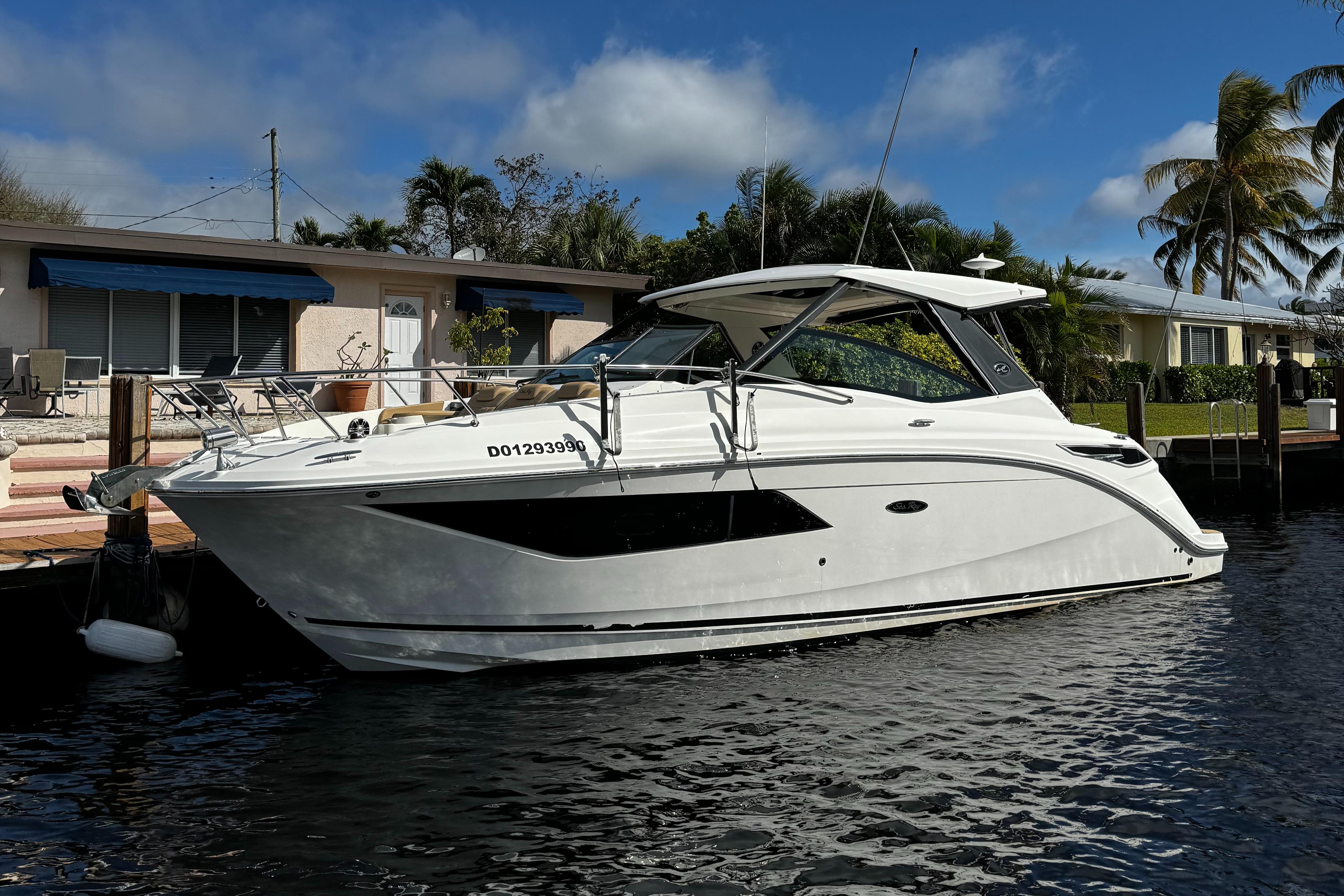2019 Sea Ray 320 Sundancer, Pompano Beach Florida