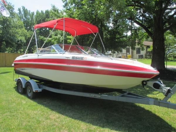 2011 Glastron GT 205