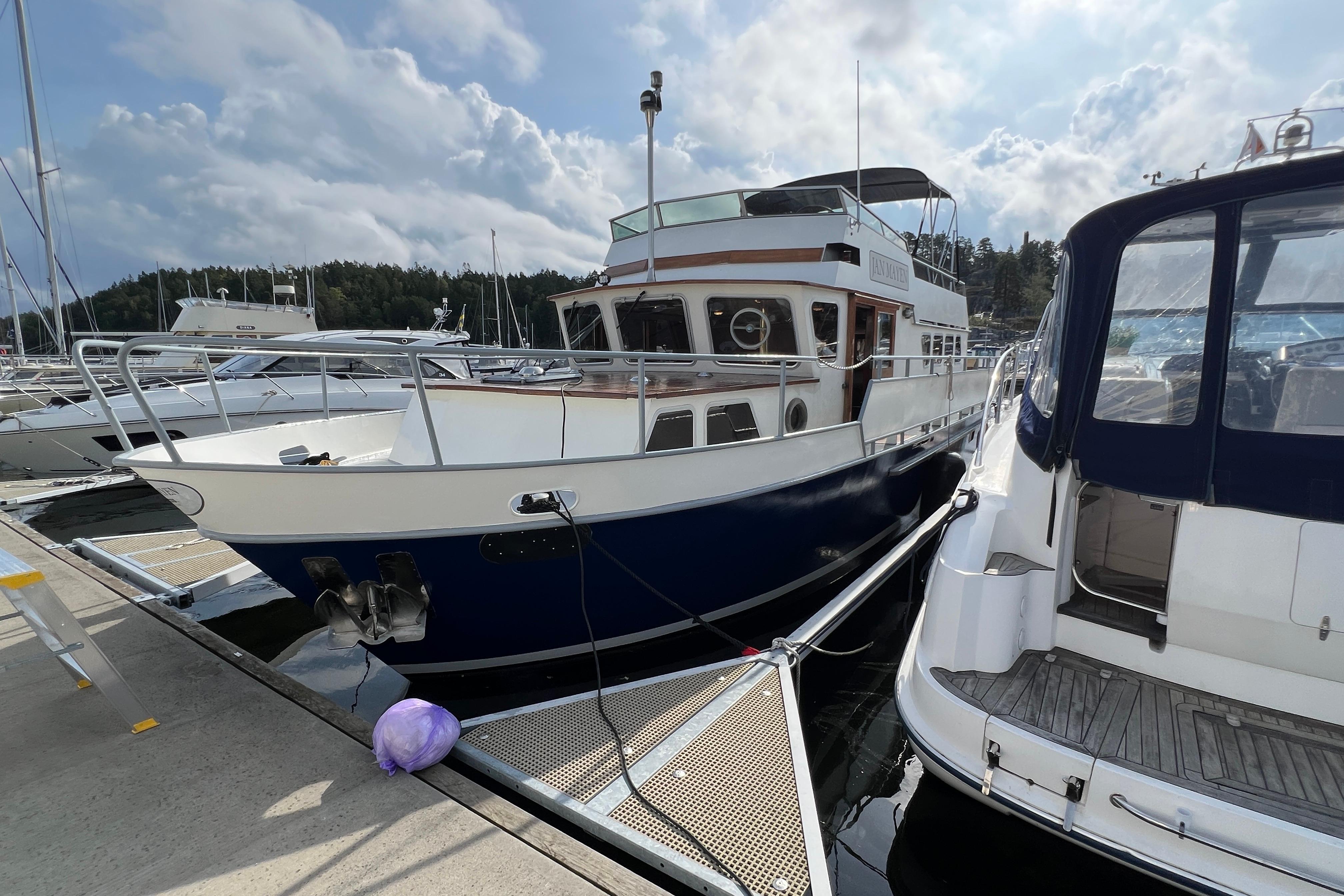 1984 Baltic Success