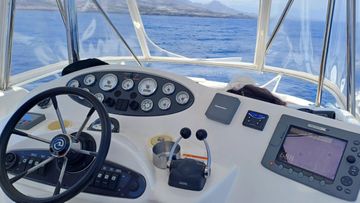 2005 Riviera 37 Flybridge