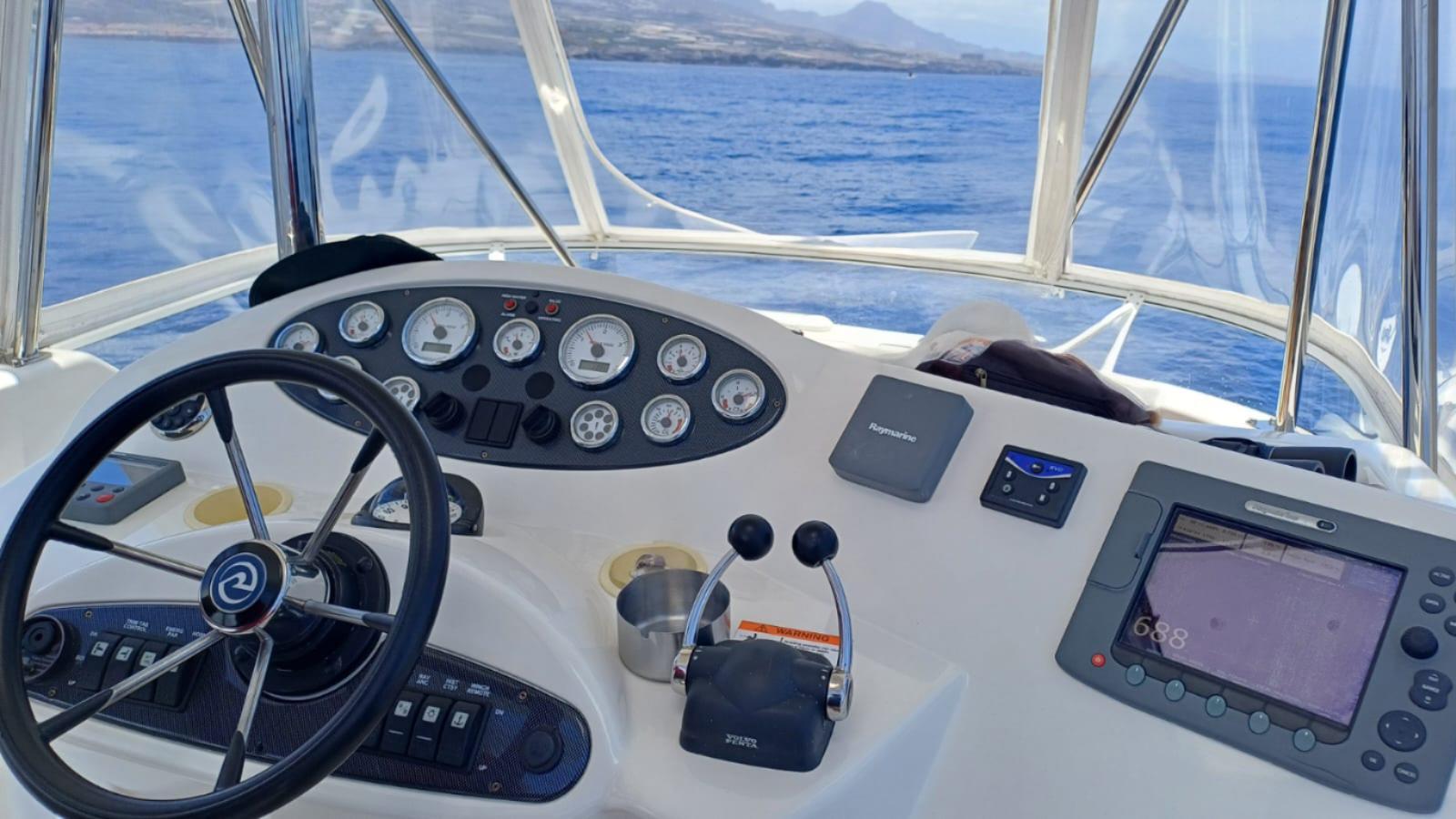 2005 Riviera 37 Flybridge