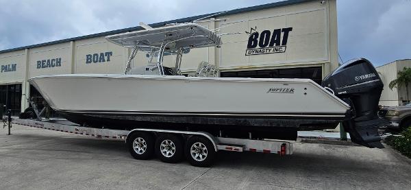 2016 Jupiter 38 HFS