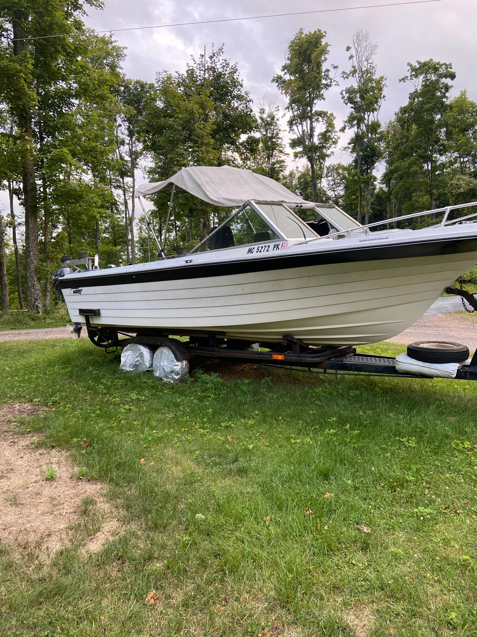 1969 Seabreeze Inboard/Outboard w/ 8hp Kicker