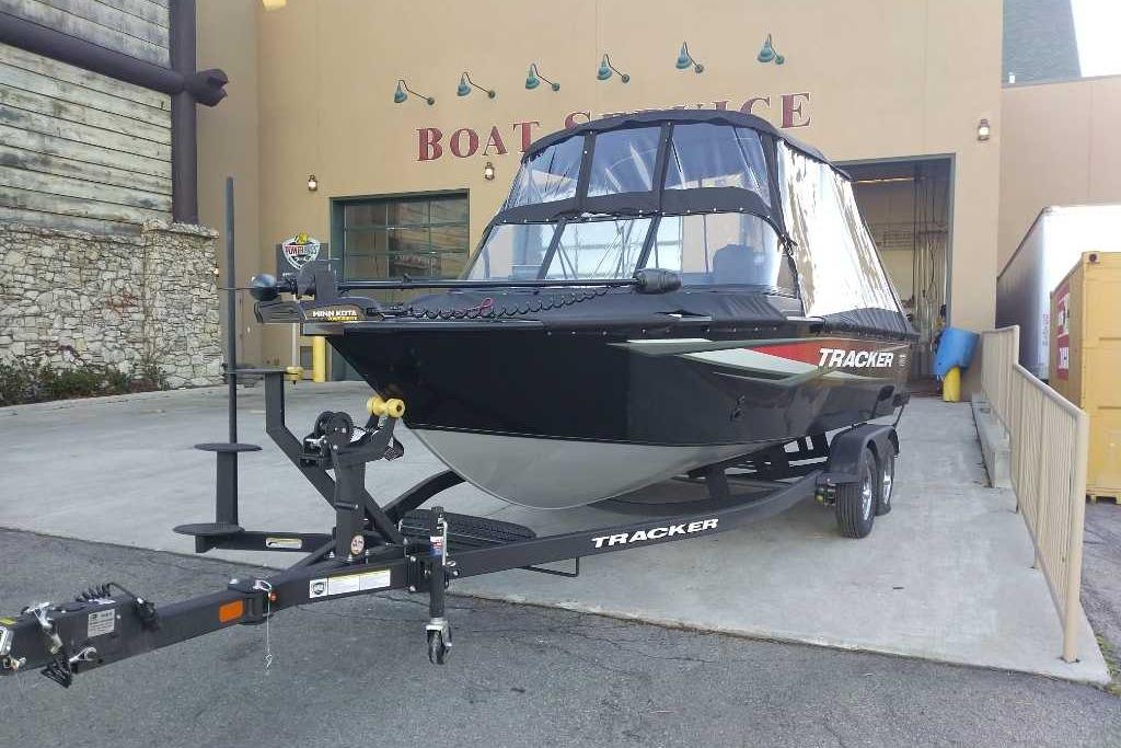 2026 Tracker Targa V-18 WT