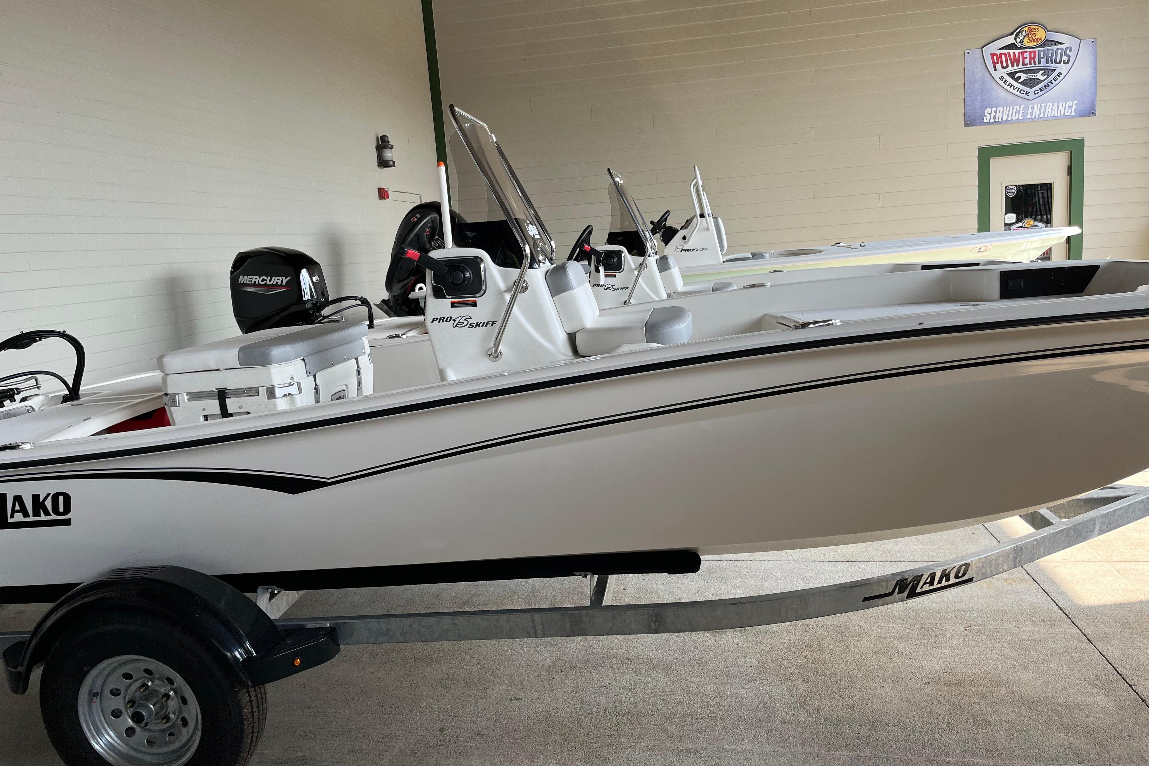 2026 Mako Pro Skiff 15 CC