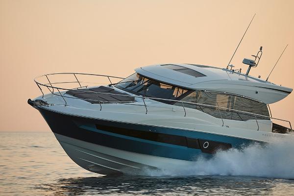 2025 Prestige 460S