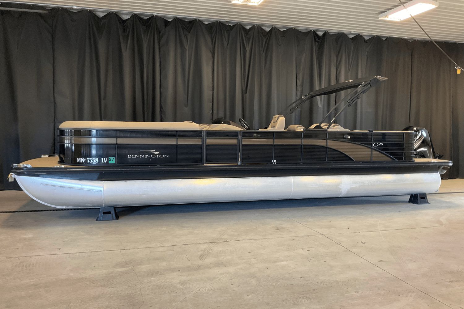 2019 Bennington 25GCW