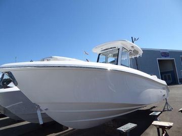 2025 Everglades 285 Center Console