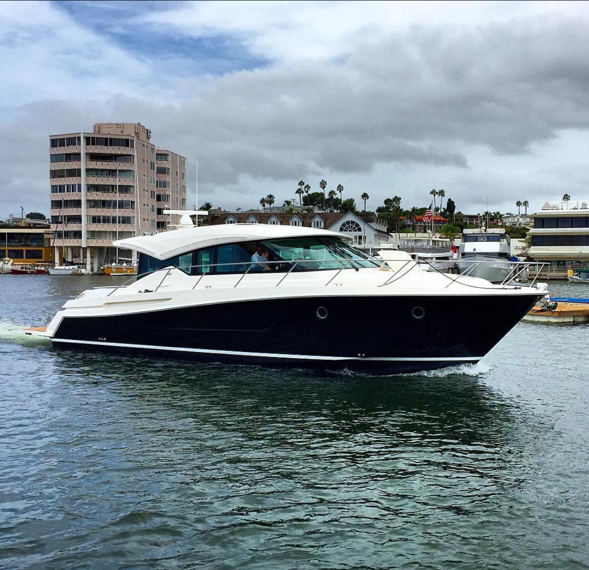 2016 Tiara Yachts 50 Coupe
